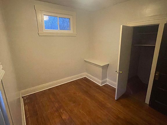 5th image of 1732 Esmonde St