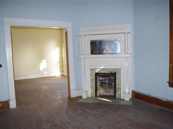 4th image of 305 S Park Ave