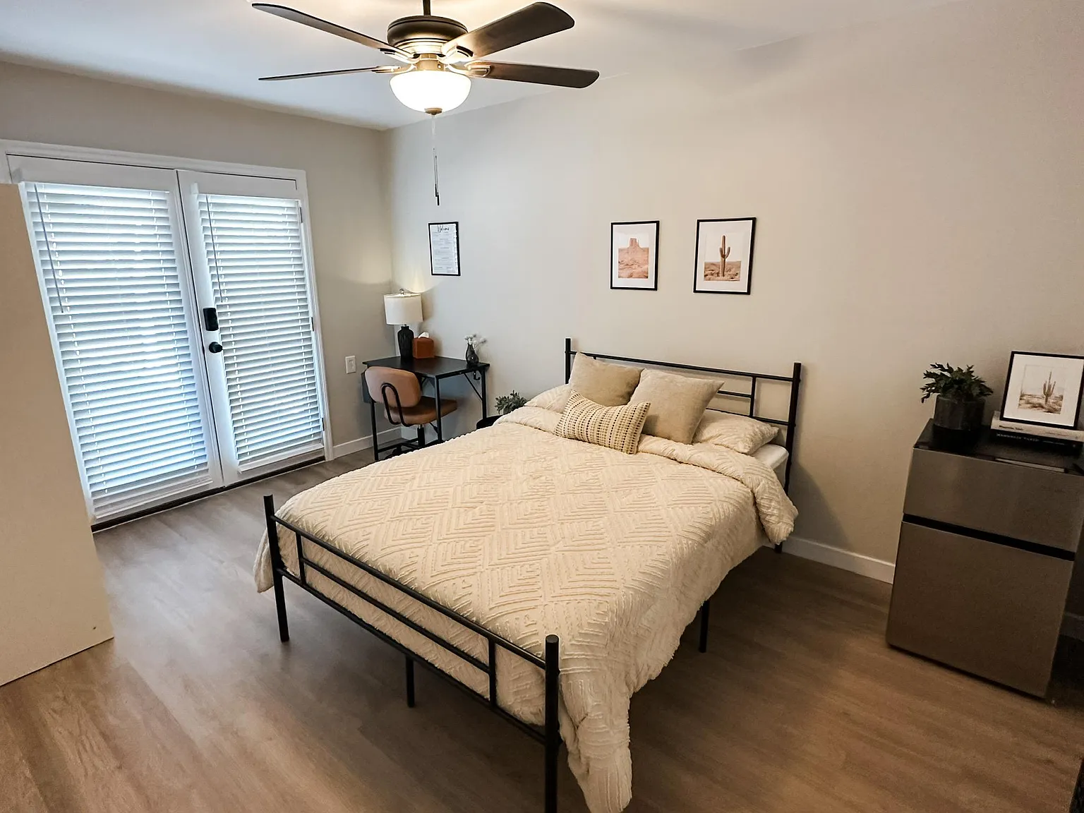 4 bed, 4.0 bath, 2149 sqft, $1,191 — Photo 1