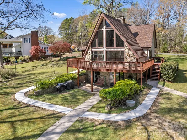 2912 Waterside Dr, Shelby, NC 28150