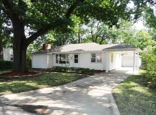 1910 SW Atwood Ave, Topeka, KS 66604