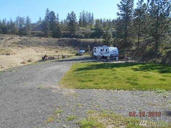 5th image of 39690 Peach Orchard Way