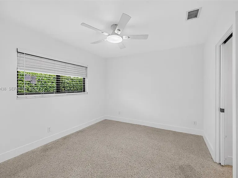 2190 NE 51st Ct #105 — Photo 18