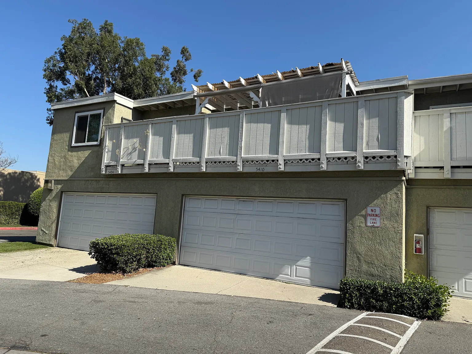 2 bed, 1400 sqft, $2,500 — Photo 2