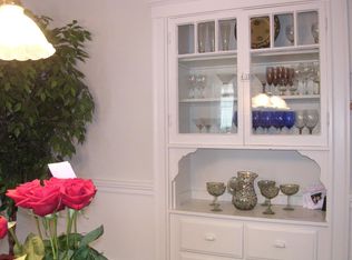 35-37 Davis Rd, Belmont, MA 02478