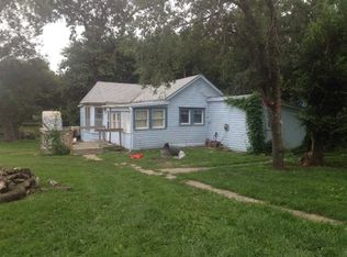 308 E Barton St, Leonardville, KS 66449