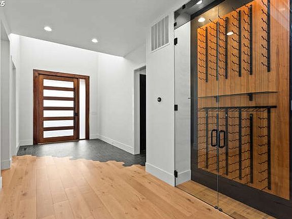 5th image of 23067 SW Curry Ridge Dr