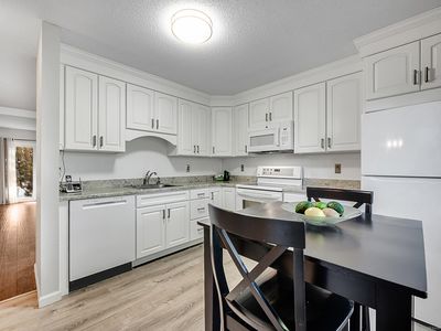 489 Wolcott Street APT 46, Bristol, CT, 06010