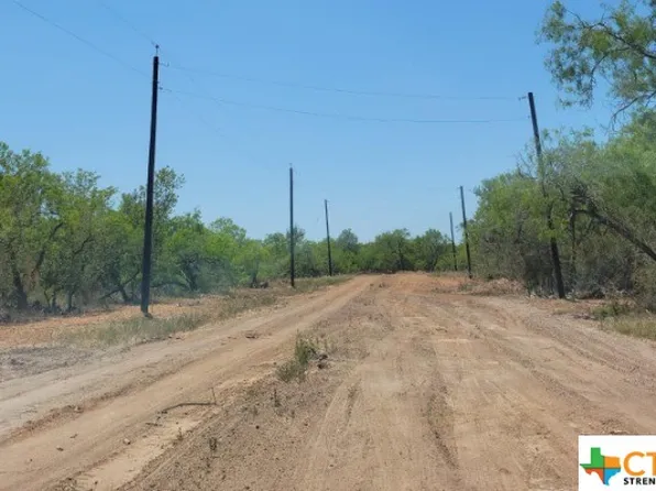 1 Wisteria Ln, Smiley, TX 78159