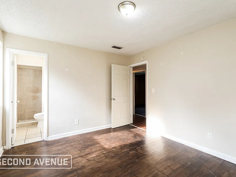 1320 Bretta St — Photo 9