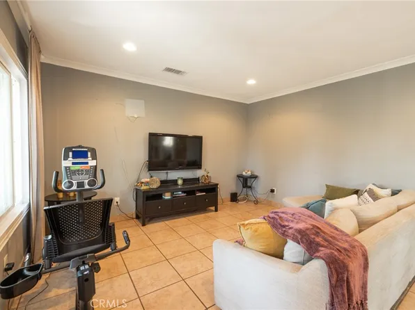1255 W 102nd St, Los Angeles, CA 90044