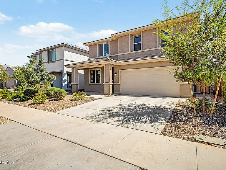 17057 W Molly Ln — Photo 3