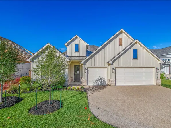 1812 Register Ct, College Station, TX 77845