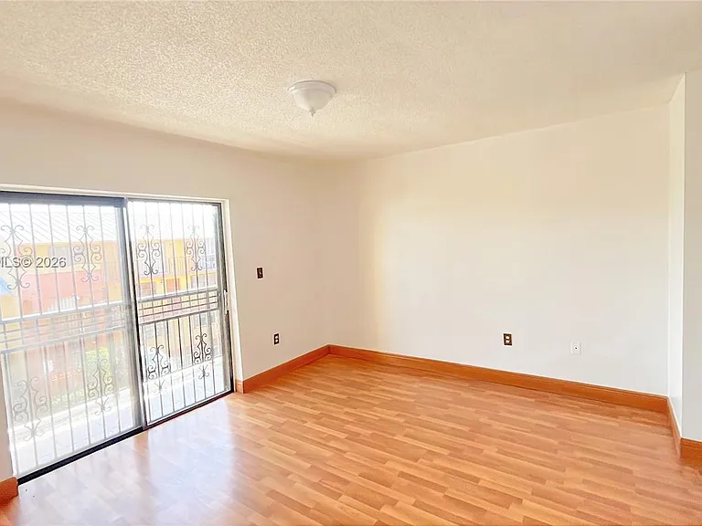 1283 W 51st Pl #12 — Photo 34