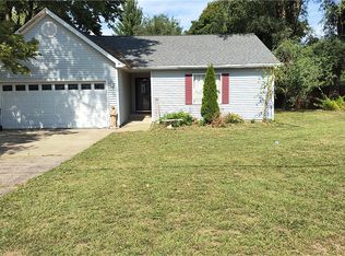 524 Elm St, Mount Zion, IL 62549