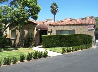 550 S Los Robles Ave APT C, Pasadena, CA 91101
