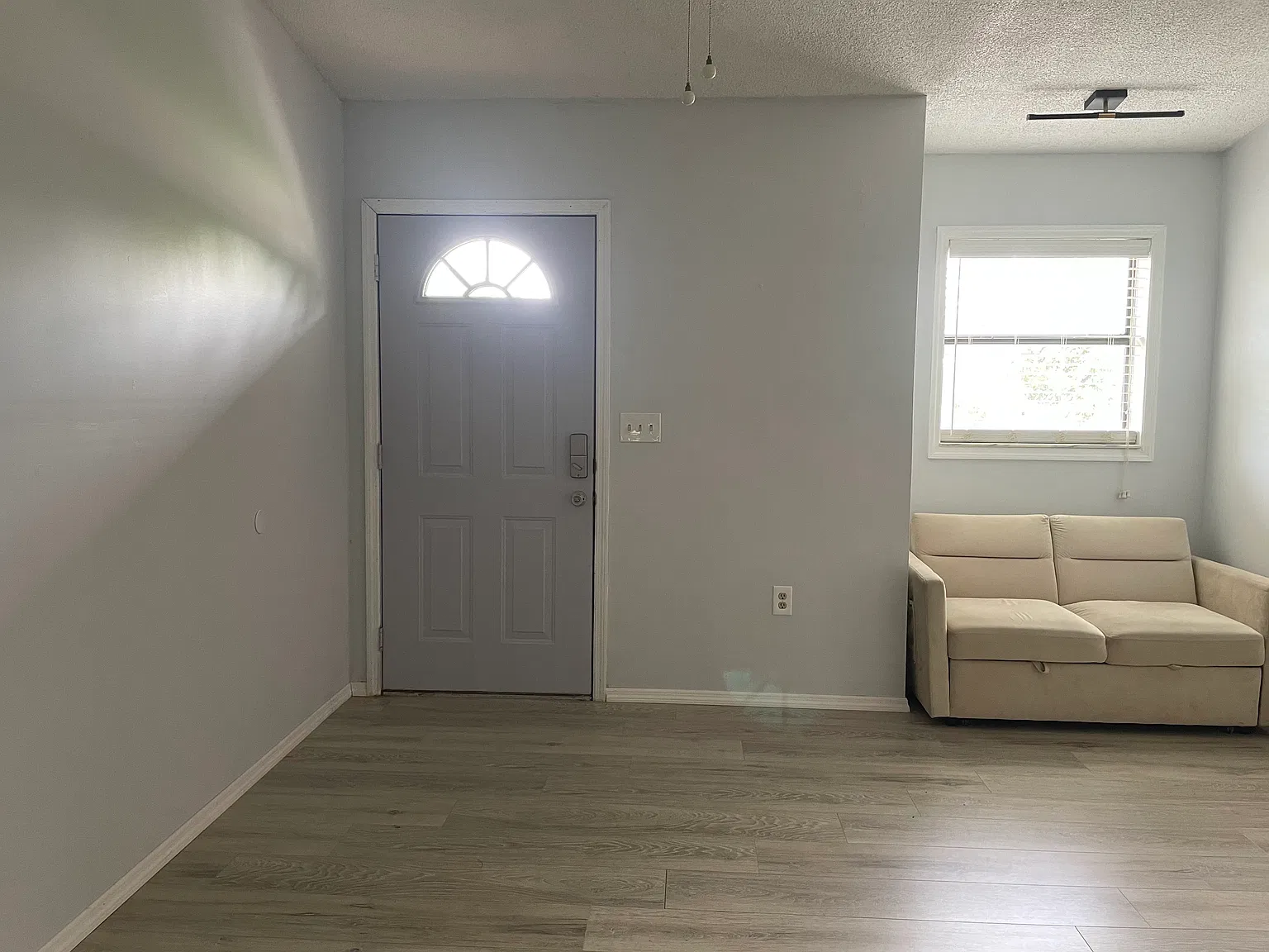 2 bed, 1100 sqft, $2,500 — Photo 4