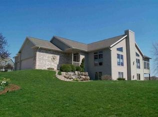 7486 Indigo Cir, Middleton, WI 53562