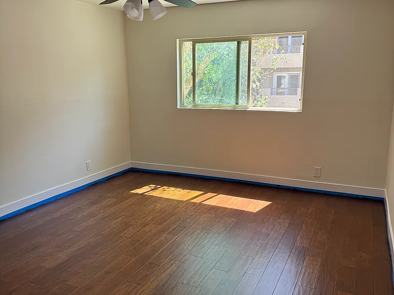 14209 Riverside Dr #102 — Photo 17