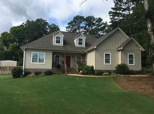 617 Pine Harbor Rd, Pell City, AL 35128