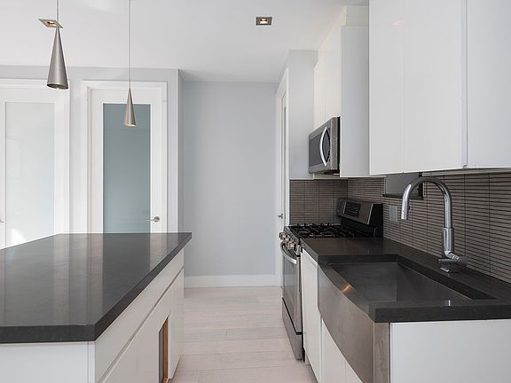 4th image of 145 Attorney St APT 6C