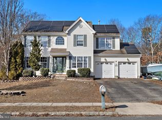 13 Periwinkle Dr, Barnegat, NJ 08005