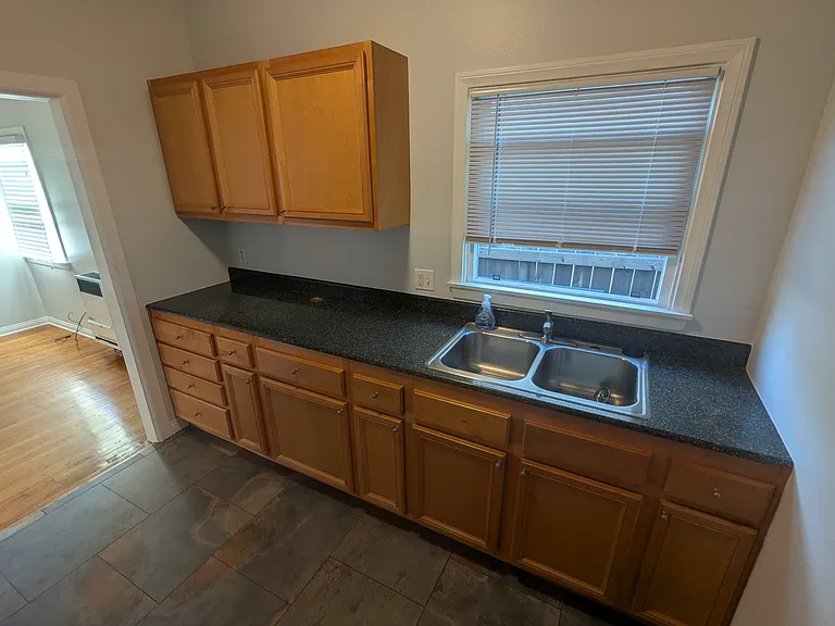 3509 E Broadway #9 — Photo 5