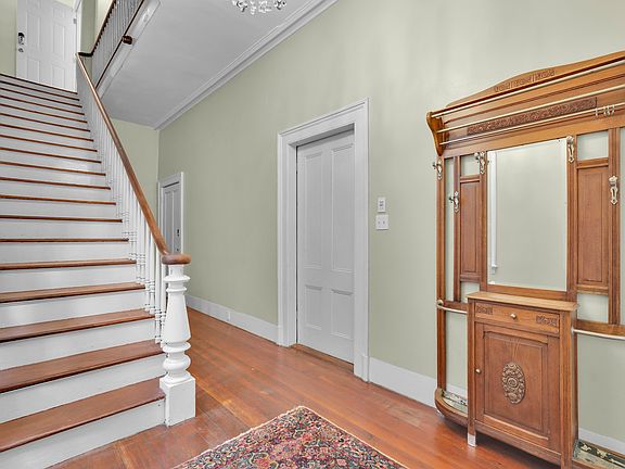 5th image of 23 W Duffy St #A