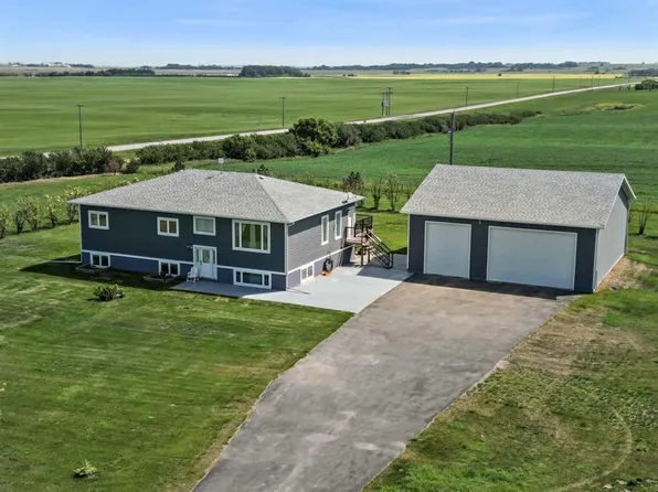 243077 W Range Road 255, Wheatland County, AB T1P 0H9