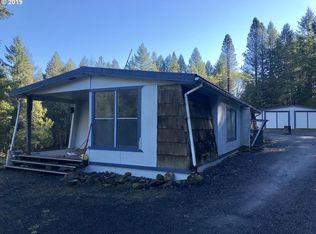 345 Debbie Ct, Glide, OR 97443