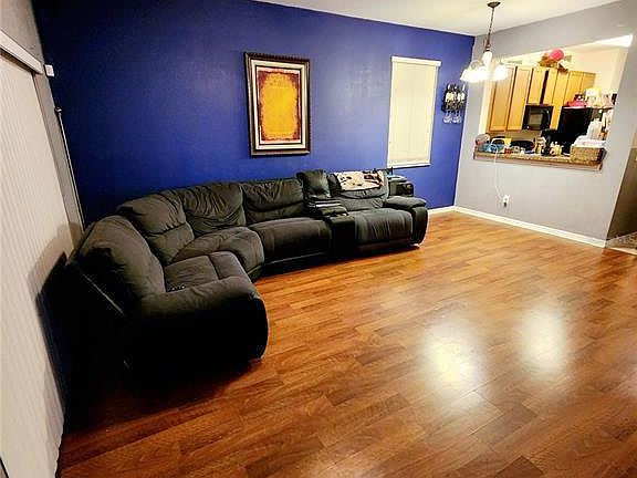 4th image of 1461 Twin Trees Ln