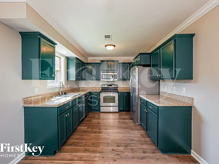 1302 Marcy Ct — Photo 6