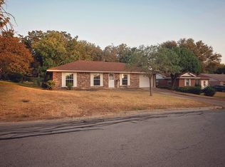 902 S 40th St, Temple, TX 76501
