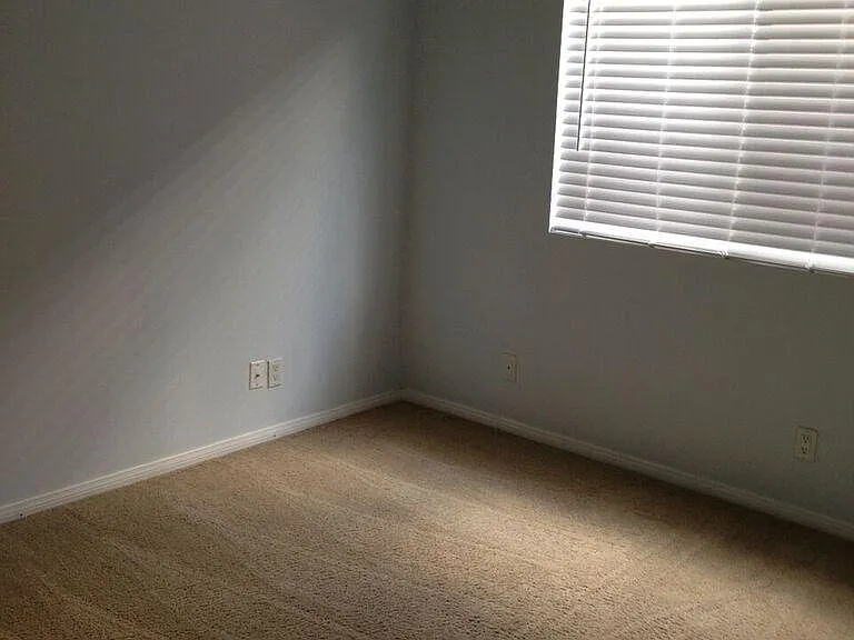 1636 Meade Ave #2 — Photo 5