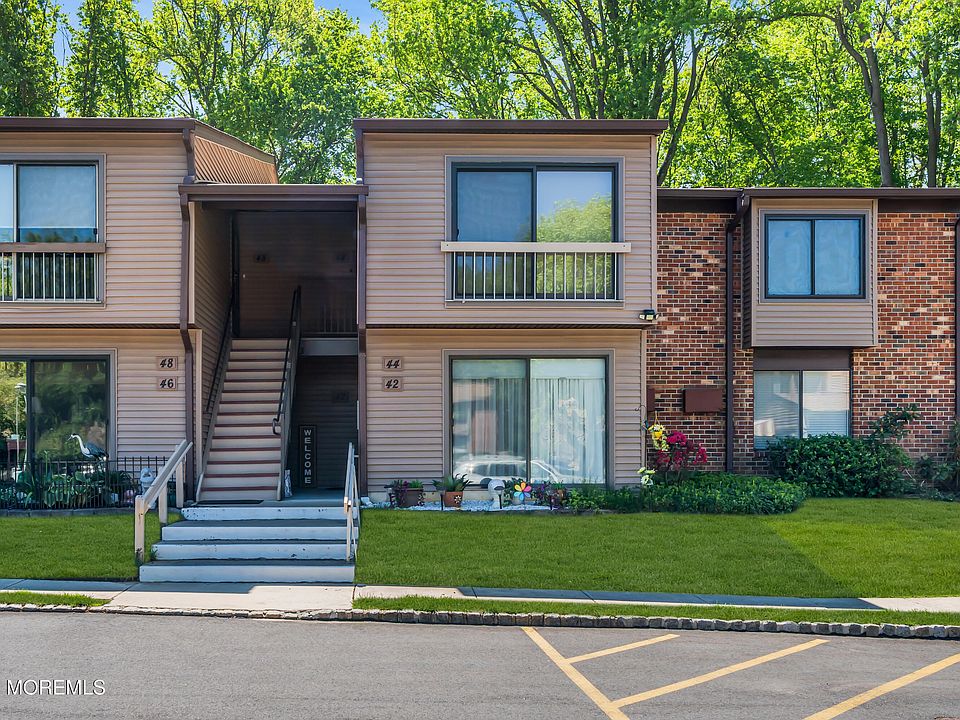 1st image of 42 Manchester Court
