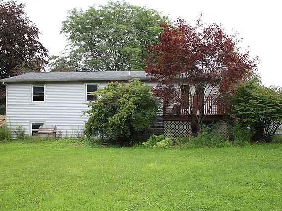 2nd image of 14 Ogee Trl