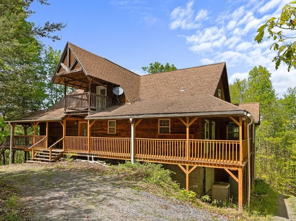 3640 Vixen Way, Cosby, TN 37722