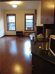 Rented by R New York