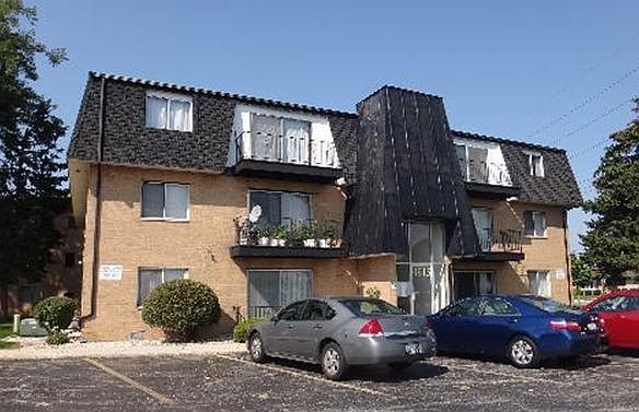 1st image of 4815 W 109th St #1303