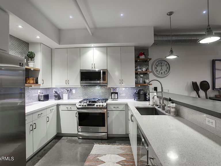 Artisan Lofts On Central Apartments in Phoenix, AZ Zillow