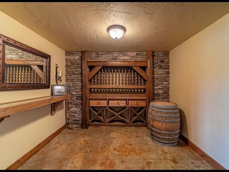 3811 Deer Park Dr — Photo 8
