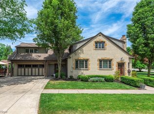 1080 Wagar Rd, Rocky River, OH 44116