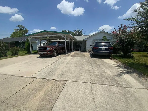 1838 Huge Oaks St, Houston, TX 77055