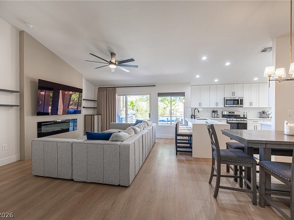 1st image of 2548 Tumble Brook Dr