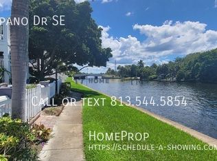 3857 Pompano Dr SE, Saint Petersburg, FL 33705