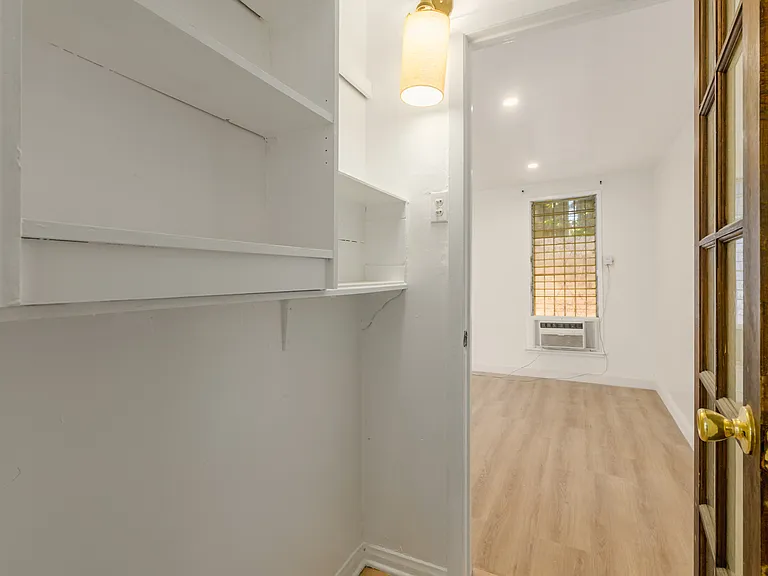 1325 N Orange Dr — Photo 3