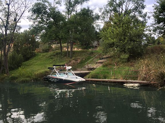 4th image of 414 Dana Ln