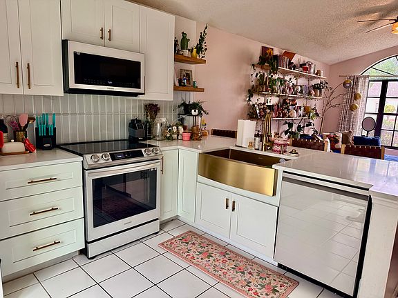 4th image of 11812 Shotgate Ct
