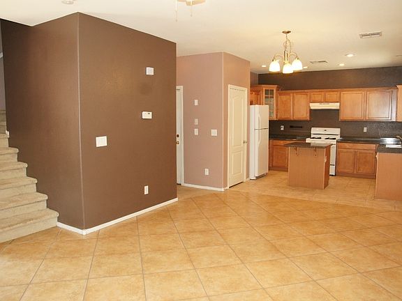 3rd image of 5050 Whispy Breeze Ave
