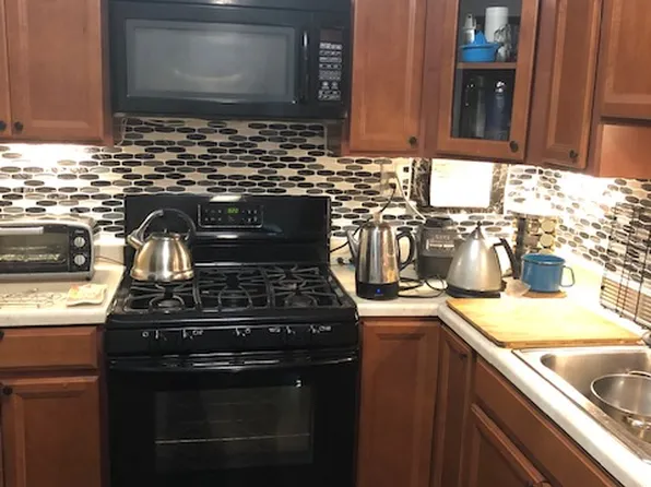 4600 S Four Mile Run Dr APT 228, Arlington, VA 22204